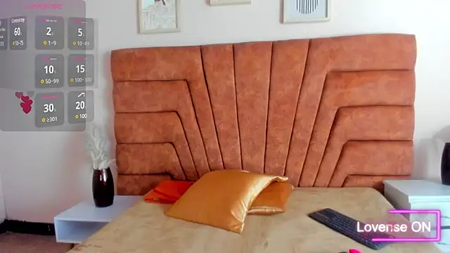 NIKI SANTANA online show from 03-08-25, 03:50