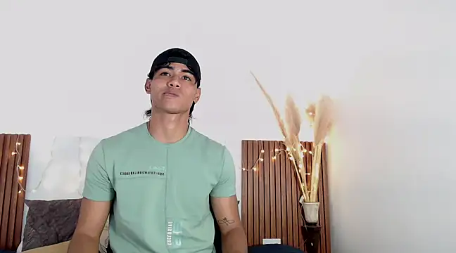 zander 2120 online show from 12-24-24, 04:51