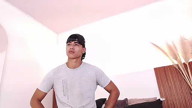 zander 2120 online show from 01-26-25, 03:03