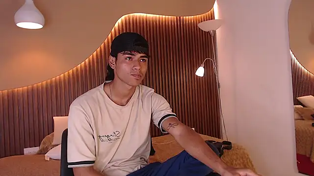 zander 2120 online show from 02-25-25, 08:19