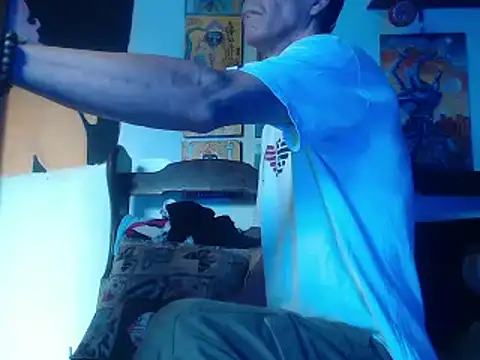 laye19 online show from 12-17-24, 01:38