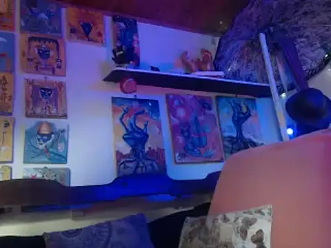 laye19 online show from 12-19-24, 02:24