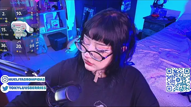 toky doll online show from 03-20-26, 02:49