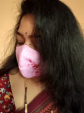 neelu-hoty online show from 02-08-25, 03:52