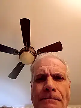 Snapshot of Hand69someguy chatting on 12-05-24, 12:08 Hand69someguy online show from 12-05-24, 12:08