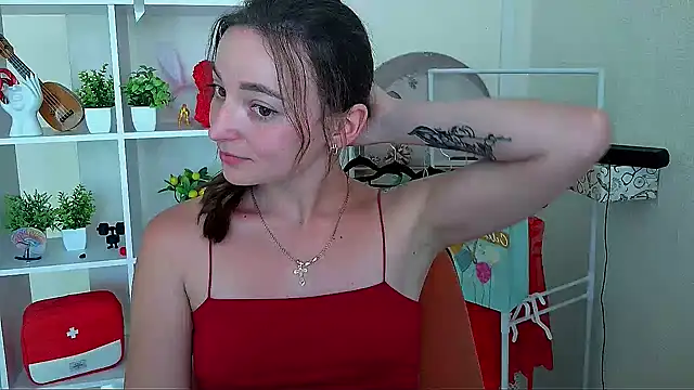 Snapshot of _Barbie_Kiss_ chatting on 06-29-26, 03:23 Barbie Kiss online show from 06-29-26, 03:23
