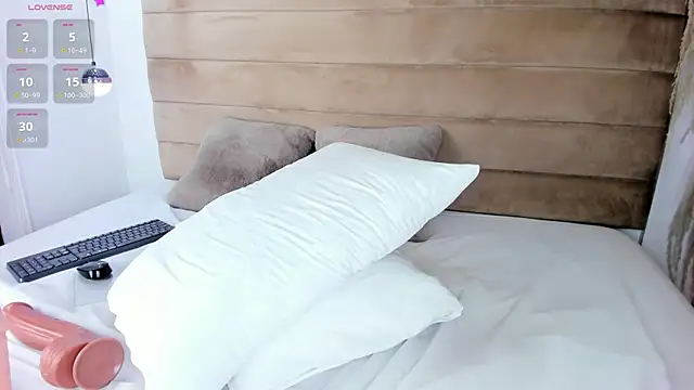 IsabellaJonns online show from 12-05-24, 07:16