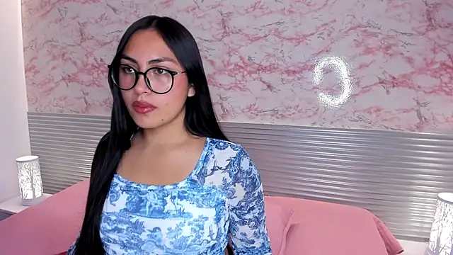 Snapshot of _Danaa chatting on 09-15-25, 08:31 Danaa online show from 09-15-25, 08:31