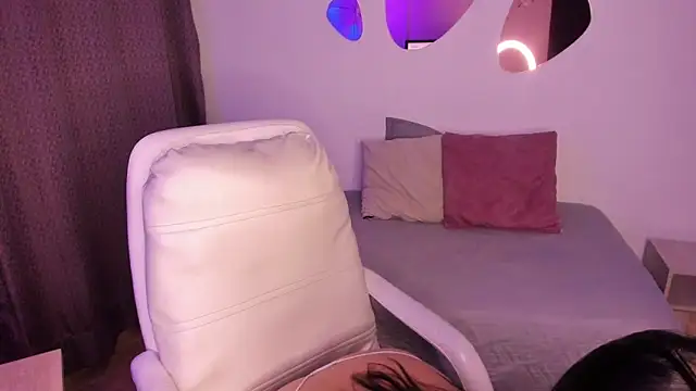 Snapshot of _Danaa chatting on 09-23-25, 06:55 Danaa online show from 09-23-25, 06:55