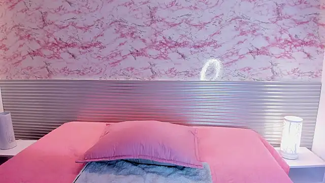 Snapshot of _Danaa chatting on 10-08-25, 06:49 Danaa online show from 10-08-25, 06:49