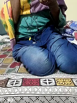 Chocolate stud10 online show from 12-04-24, 07:45