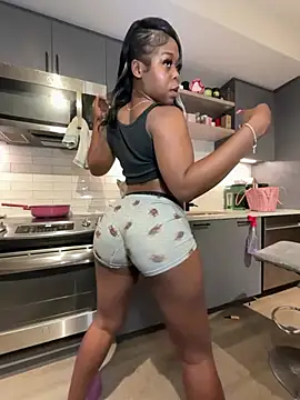 Naomiruty online show from 06-27-26, 12:59