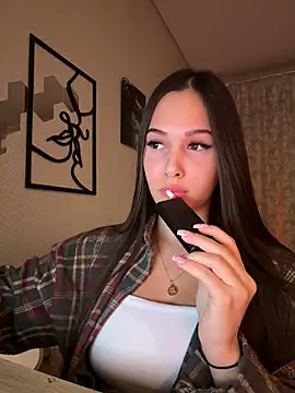 Snapshot of EricaWalls chatting on 12-05-24, 05:17 EricaWalls online show from 12-05-24, 05:17