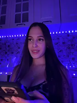 Snapshot of EricaWalls chatting on 12-19-24, 09:17 EricaWalls online show from 12-19-24, 09:17