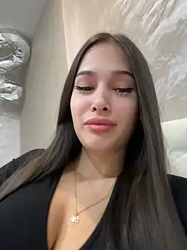 Snapshot of EricaWalls chatting on 12-23-24, 07:09 EricaWalls online show from 12-23-24, 07:09