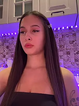 Snapshot of EricaWalls chatting on 12-26-24, 09:04 EricaWalls online show from 12-26-24, 09:04