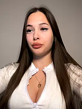 Snapshot of EricaWalls chatting on 10-19-25, 09:48 EricaWalls online show from 10-19-25, 09:48