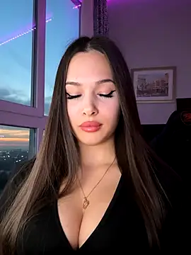 EricaWalls online show from 11-29-25, 02:09