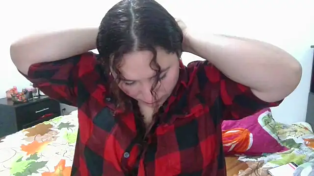 Snapshot of catalina_boobs chatting on 02-16-26, 03:30 catalina boobs online show from 02-16-26, 03:30