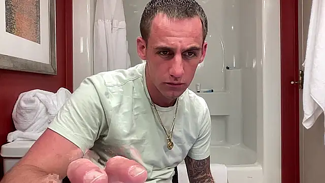 PeytonJohnn online show from 09-27-25, 05:45