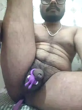 Snapshot of fuckingmahiesh chatting on 02-24-25, 06:15 fuckingmahiesh online show from 02-24-25, 06:15