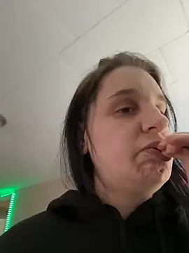 menaceswife online show from 01-19-25, 04:14