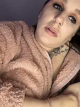 menaceswife online show from 03-01-25, 06:00