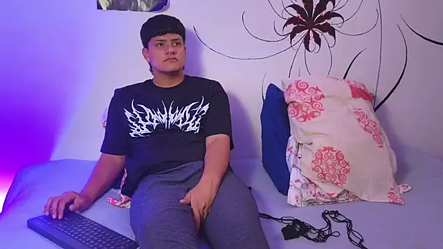 LilithAndJacob online show from 07-18-26, 02:54