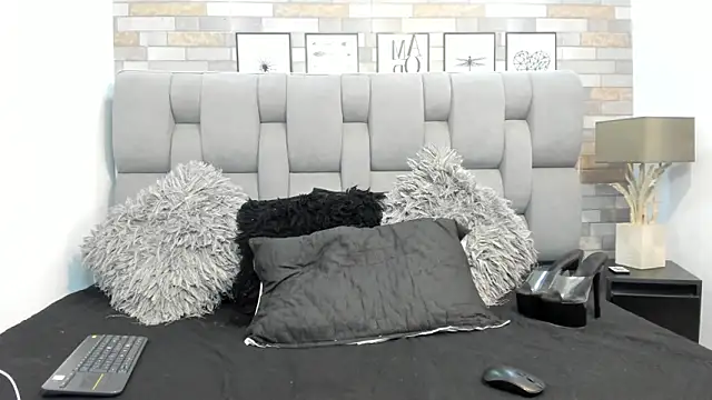 KariinaTaylor online show from 03-03-26, 07:09