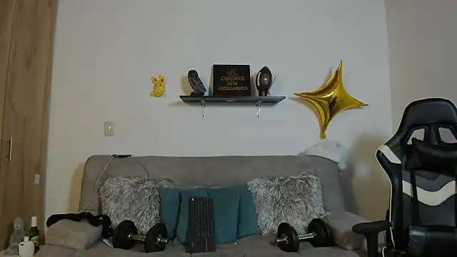 julian wallace online show from 10-28-25, 02:42