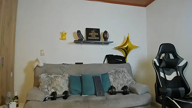 julian wallace online show from 12-15-25, 06:01