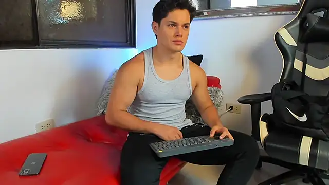 julian wallace online show from 04-01-26, 03:42