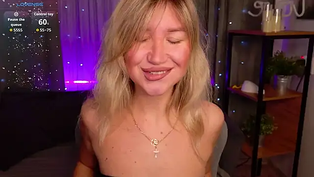 Snapshot of MilaBott chatting on 02-22-26, 08:40 MilaBott online show from 02-22-26, 08:40