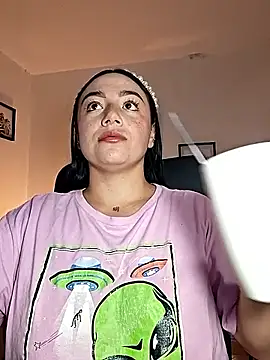 helena smith online show from 11-07-25, 02:33