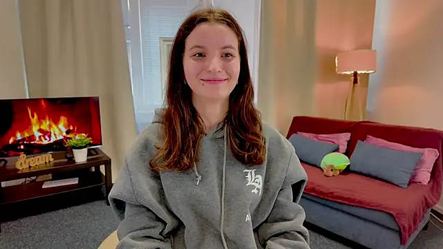 LunaRayy online show from 04-21-26, 04:23