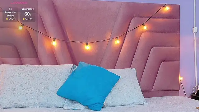 Beautifulskinny18 online show from 11-01-25, 07:27