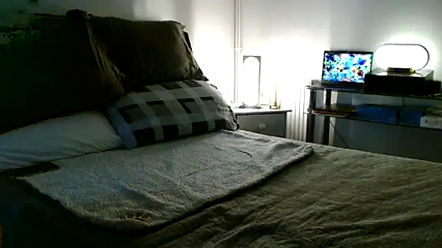Snapshot of ImYourXtoy chatting on 04-28-26, 06:02 ImYourXtoy online show from 04-28-26, 06:02