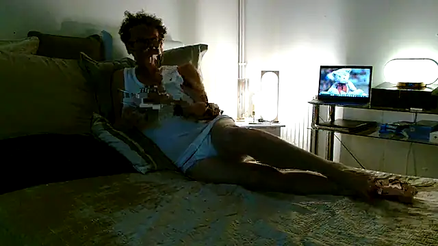 Snapshot of ImYourXtoy chatting on 05-07-26, 06:13 ImYourXtoy online show from 05-07-26, 06:13