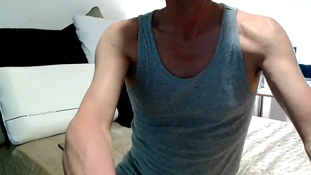 Snapshot of ImYourXtoy chatting on 05-31-26, 07:04 ImYourXtoy online show from 05-31-26, 07:04