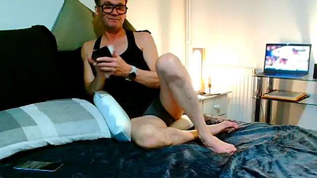 ImYourXtoy online show from 06-15-26, 06:32