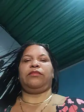 Snapshot of Sikiu_40 chatting on 07-15-26, 04:18 Sikiu 40 online show from 07-15-26, 04:18