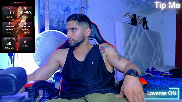 Rich boy01 online show from 12-14-25, 01:33