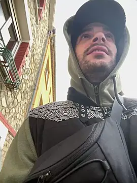 venusrey  online show from 12-12-24, 02:11