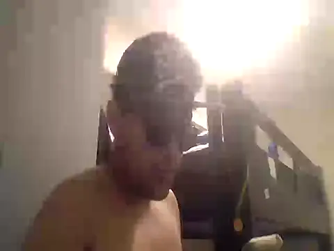 Snapshot of mateomalp675_90 chatting on 05-15-26, 02:02 mateomalp675 90 online show from 05-15-26, 02:02