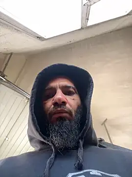 Snapshot of donnuozfutura chatting on 03-18-25, 09:52 donnuozfutura online show from 03-18-25, 09:52