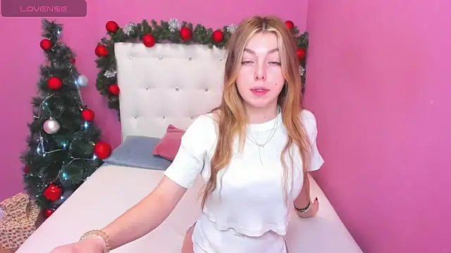 MollyMeltorr online show from 12-21-24, 01:15