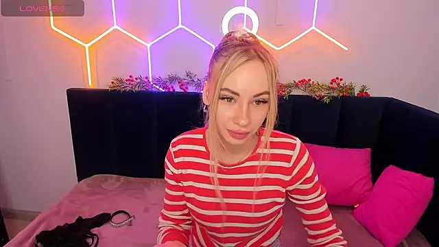 Diana Garrett online show from 12-31-24, 01:47