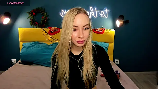 Diana Garrett online show from 01-07-25, 01:38