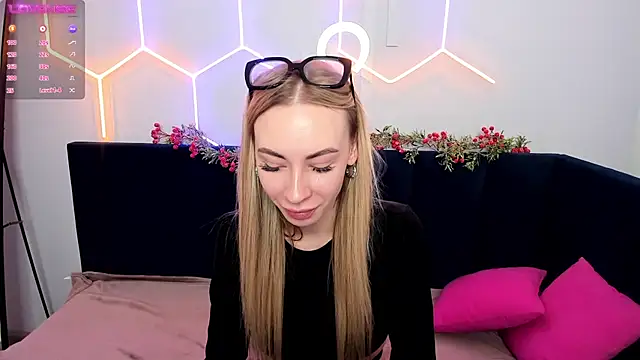 Diana Garrett online show from 01-11-25, 08:54