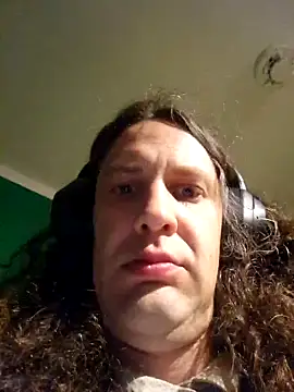 Snapshot of Josephine_LIVE chatting on 04-03-26, 10:30 Josephine LIVE online show from 04-03-26, 10:30